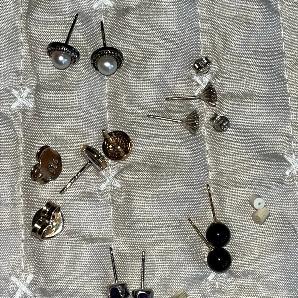 Group of silver 925 studs. - Picture 2 of 11